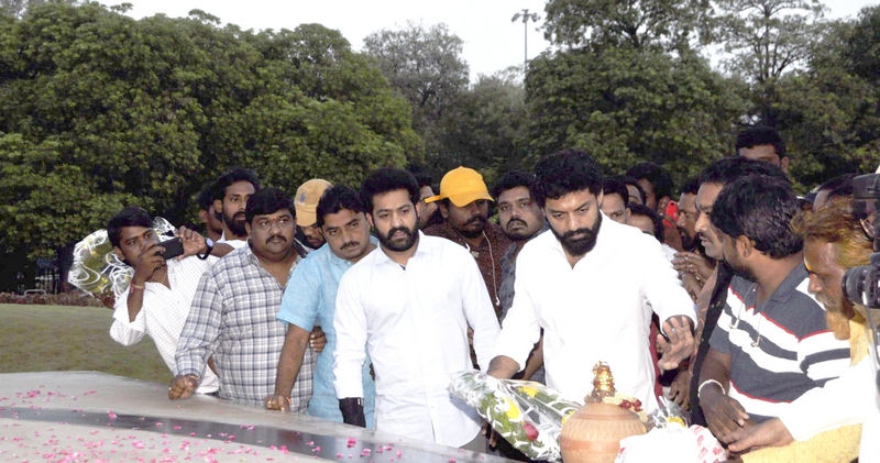 Jr NTR And Kalyan Ram Pays Tribute To NTR At NTR Ghat